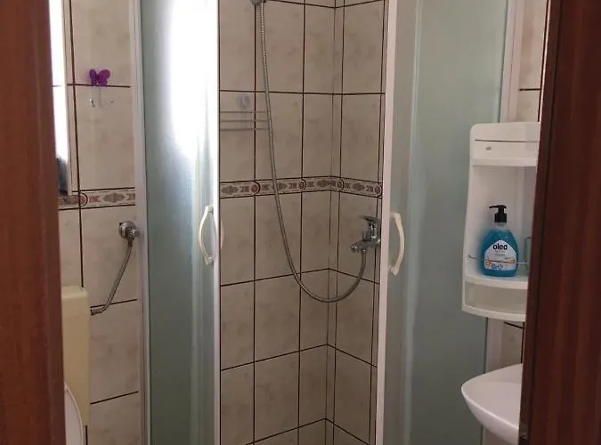 Ema Свети-Филип-и-Яков